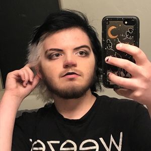 Meet your Posher, Everett